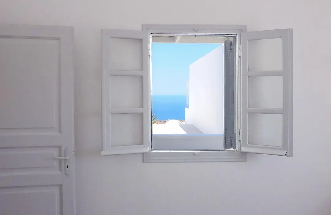 Phaos Santorini Suites-1